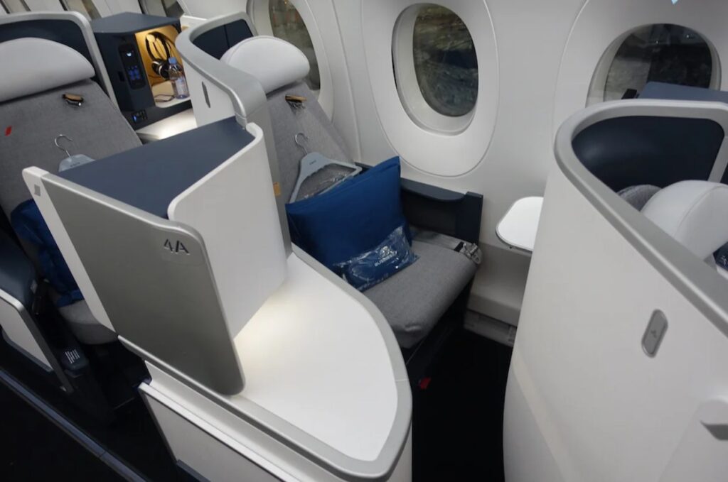 Current Air France A350 business class seat